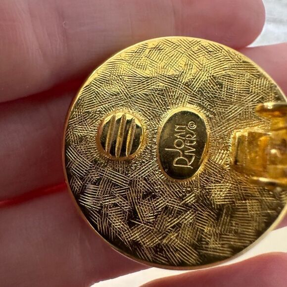 Vintage Joan Rivers Glowing Large Cabachon Clip On Earrings - Picture 5 of 6